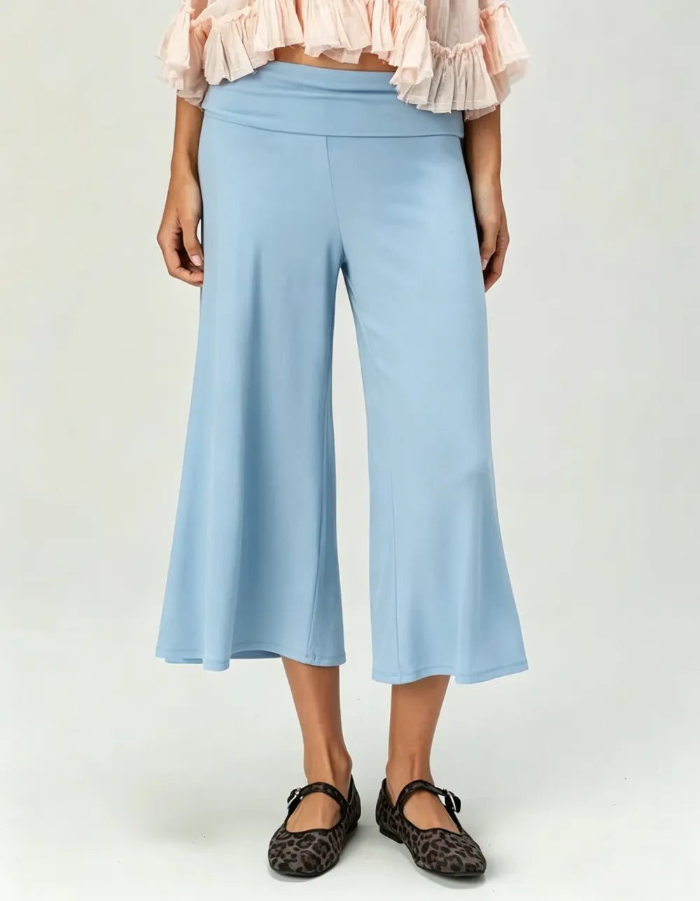 Women‘s Low Rise Gaucho Pants