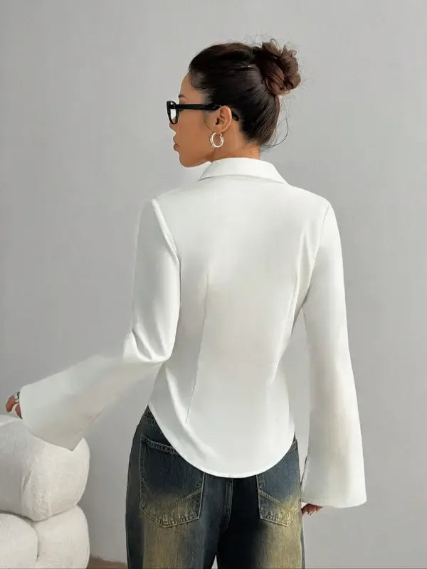 Women's slim-fit button-down long-sleeved shirt