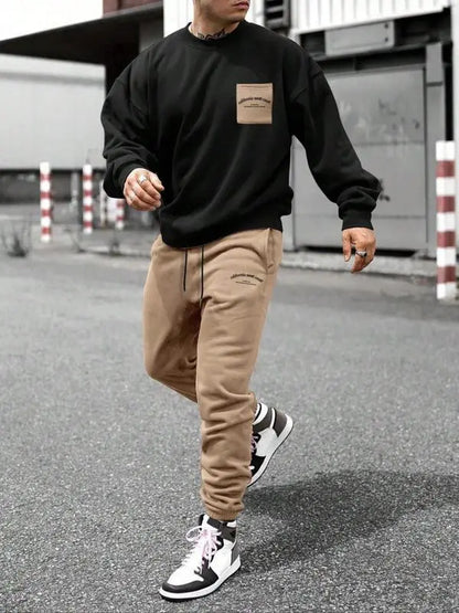 Two-Piece Set Men's Patchwork Drop Shoulder Pocket Sweatshirt & Letter Print Drawstring Sweatpants